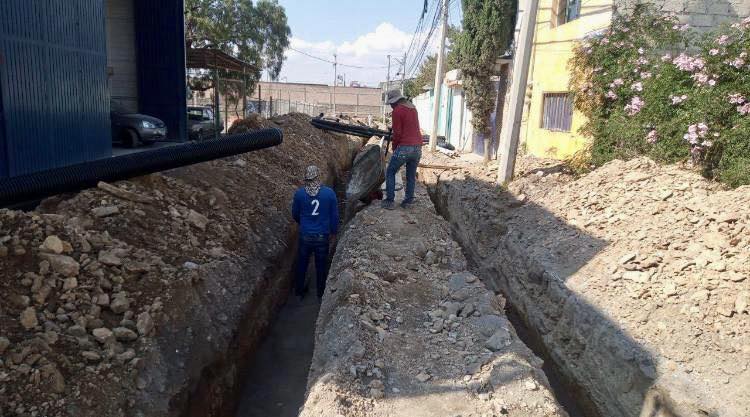 Línea de agua potable